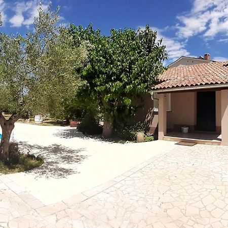 Ferienhaus Aqua Mit Pool Jadreški Exteriör bild