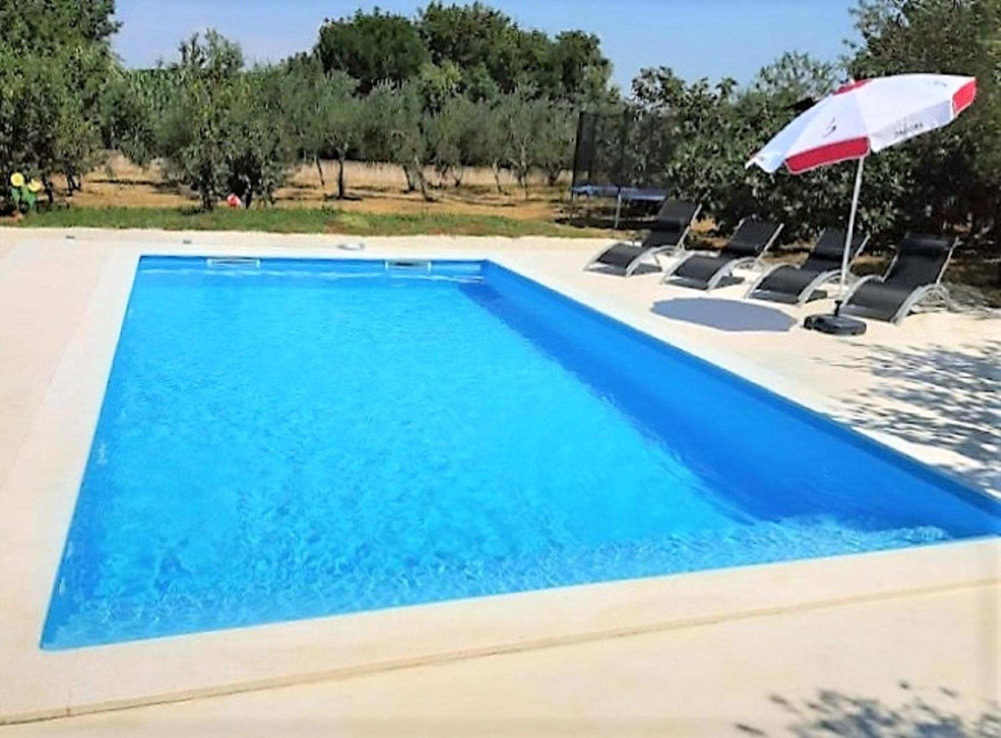 Ferienhaus Aqua Mit Pool Jadreški Exteriör bild